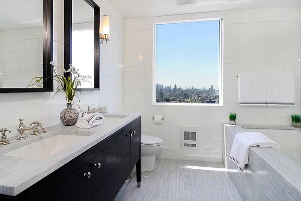 Sold by Corcoran | media 21