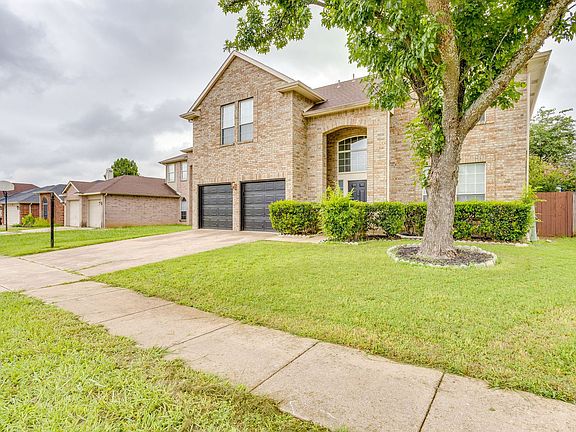 3rd image of 2701 Clovermeadow Dr