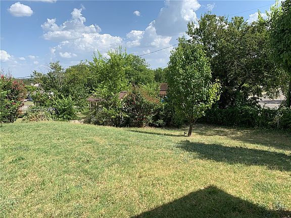 5th image of 503 Traci Dr