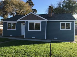 1040 Irvine St W, The Dalles, OR 97058