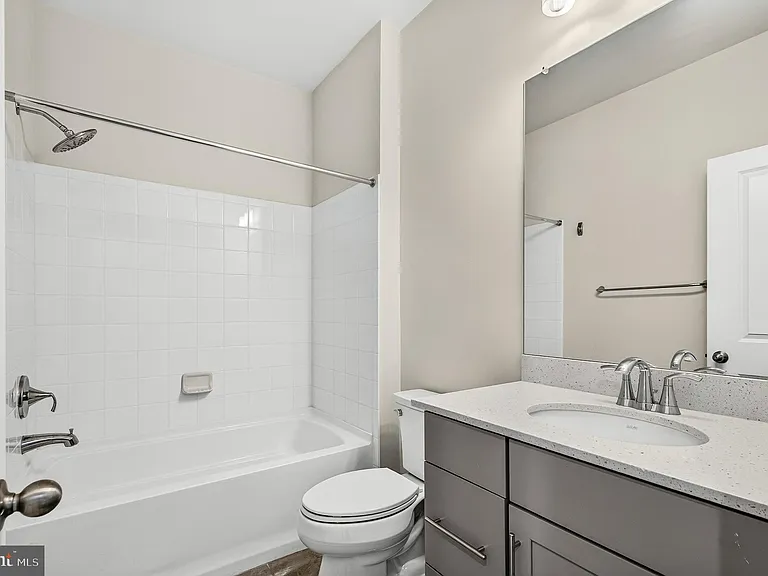 1013 S Taylor Ct — Photo 41