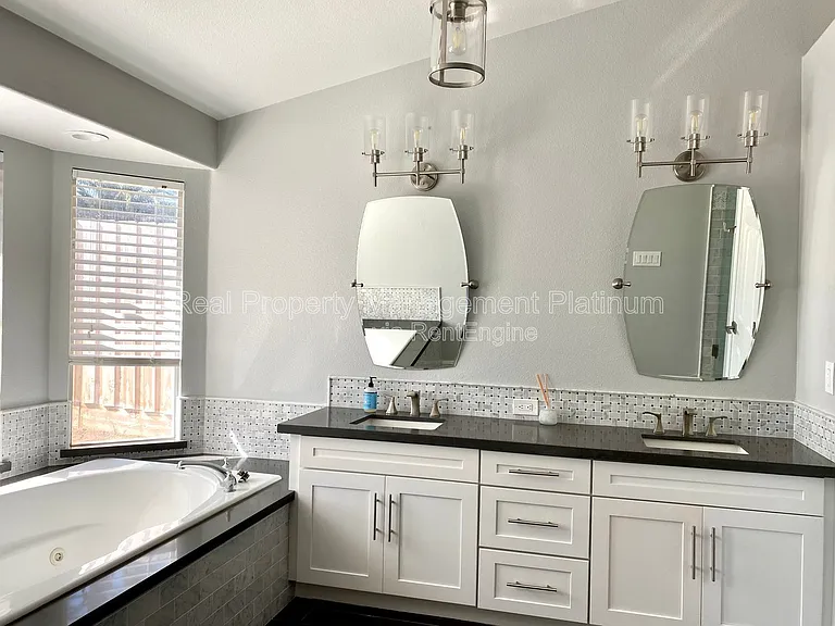 6509 N Vista Ave — Photo 5