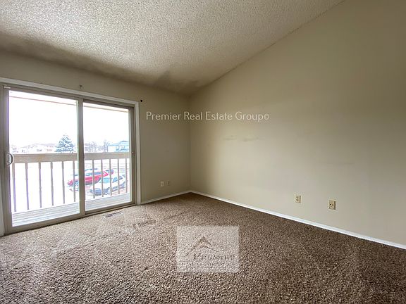 5th image of 519 Comanche Village Dr