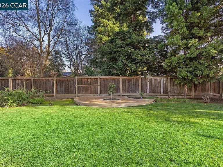 1306 Brookside Dr — Photo 22