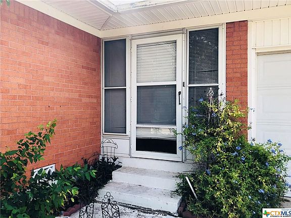 3rd image of 1309 Pine Dr