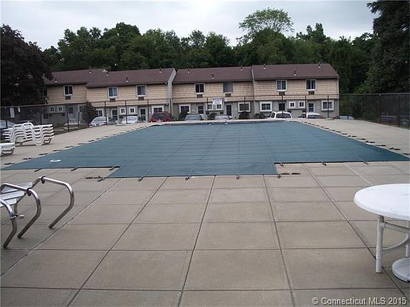 3rd image of 9 Carillon Dr APT D