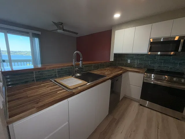 1700 W Sunn Fjord Lane — Photo 3
