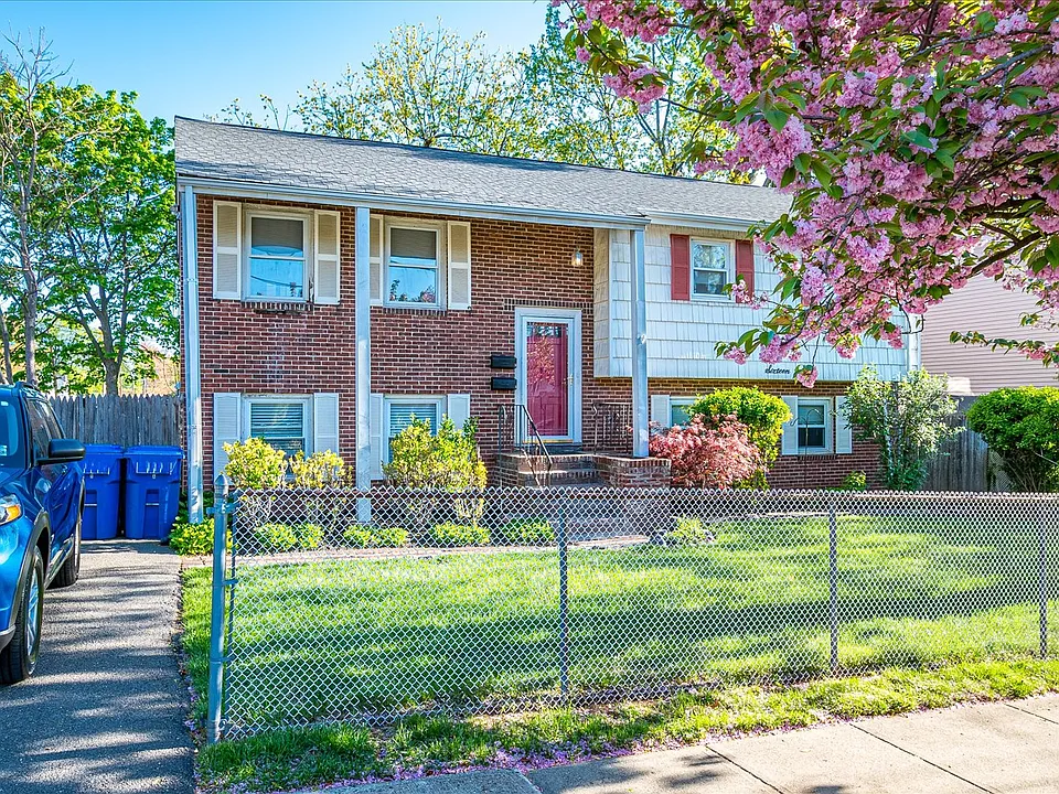 16 N High St #2
