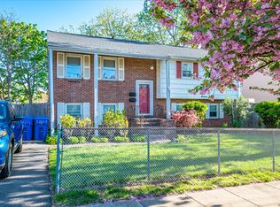 16 N High St #2, Colonia, NJ 07067