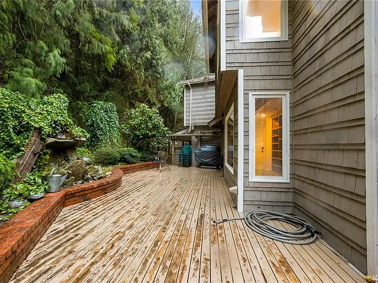 11922 Issaquah Hobart Rd SE — Photo 37