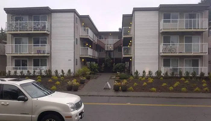 2 bed, 850 sqft, $1,795 — Photo 1