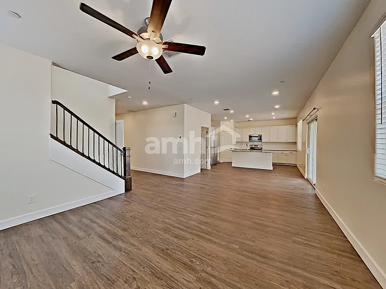 12502 N 60th Ave — Photo 6