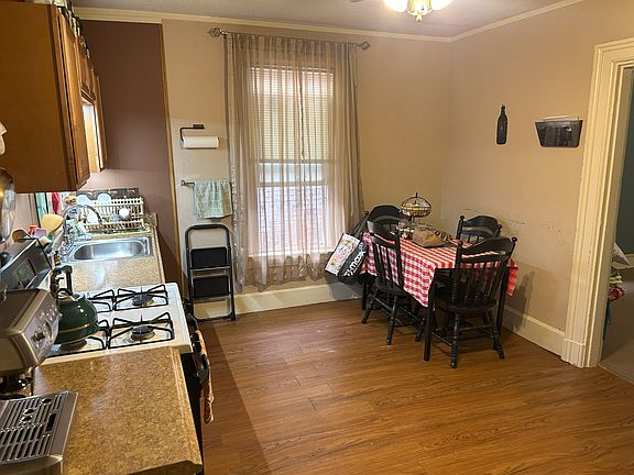 3rd image of 1680 Blue Rock St #1