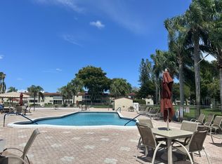 10 Willowbrook Ln APT 102, Delray Beach, FL 33446