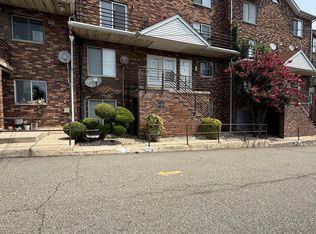 91 D Narrows Rd N APT C, Staten Island, NY 10305