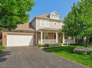 105 Mayfair Ct, Oswego, IL 60543