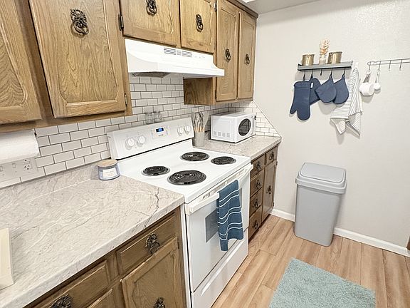 2nd image of 507 W Westview St APT 16