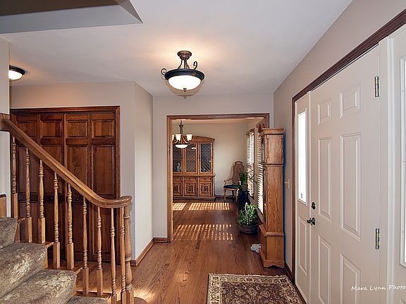 5th image of 39W198 Wyngate Ct