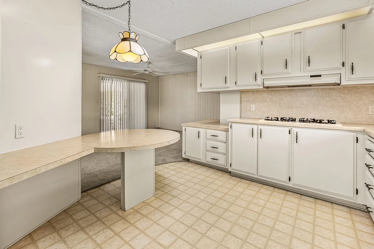 Building Photo - 1707 Kiwi Gln