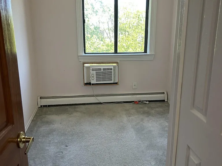 55 North Dr — Photo 13
