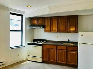 25 Pell St APT 3R, New York, NY 10013