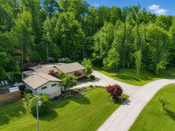 1211 Forest Circle Dr, Corbin, KY 40701