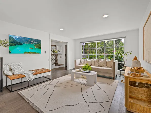 1420 Bellevue Way SE APT 14, Bellevue, WA 98004