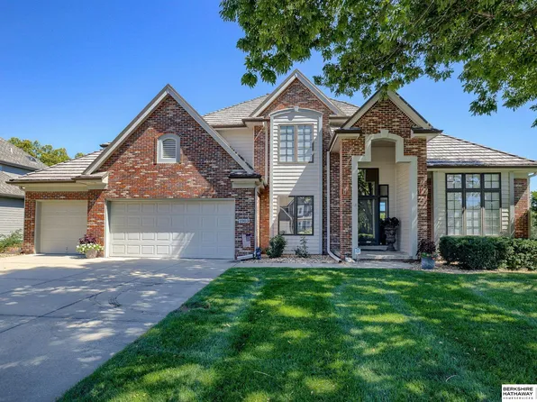 1903 S 186th St, Omaha, NE 68130