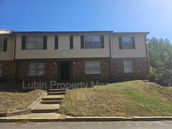 2883 Coach Dr APT 3, Memphis, TN 38128