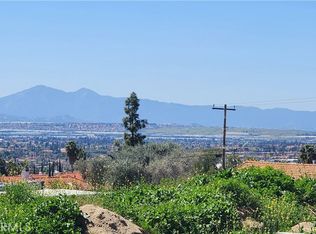 25325 Mountain Cliff Dr, Moreno Valley, CA 92557