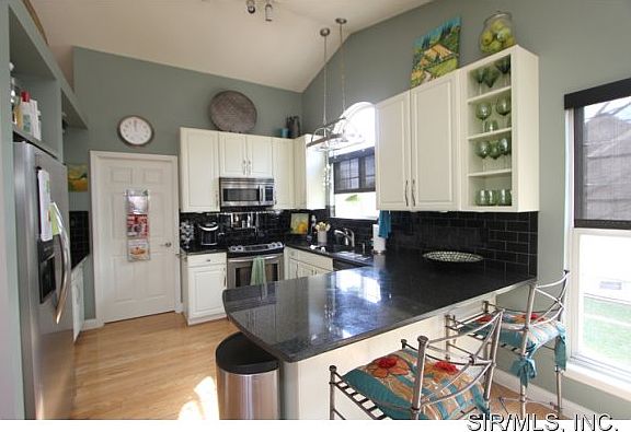 5th image of 1607 Maplewood Ct