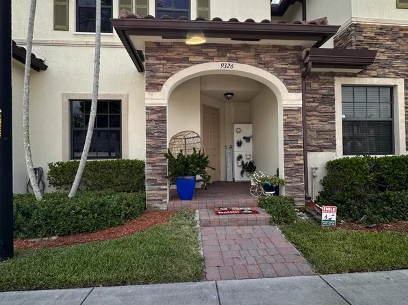 9326 W 33rd Lane, Hialeah, FL 33018