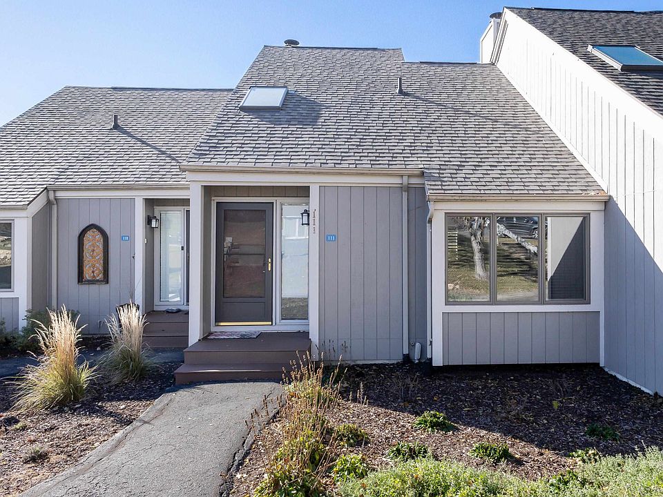 1st image of 111 Plum Cove Dr