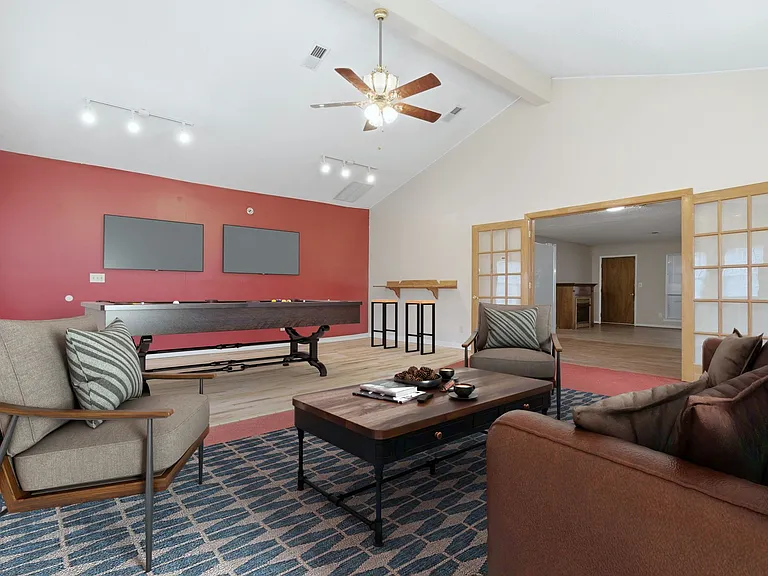 413 Patterson Ave — Photo 3