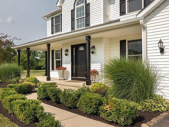 3rd image of 1472 Alton Rd
