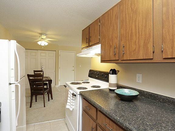 3rd image of 1205C E Florida Ave #1207-B11