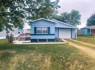 26 West Ave, Republican City, NE 68971