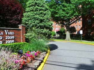 2330 Linwood Ave #2E-302E, Fort Lee, NJ