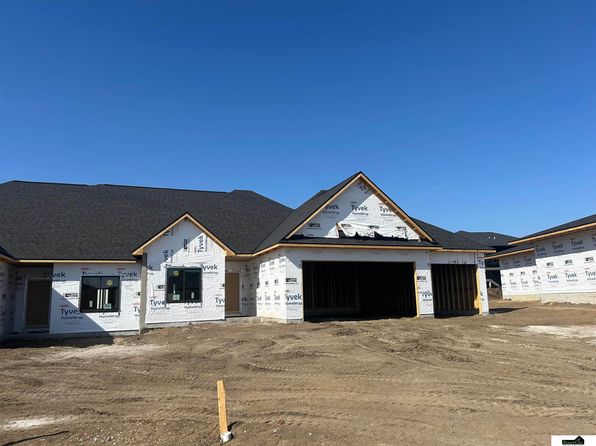 2323 S 90th Cir, Lincoln, NE 68520