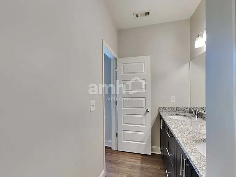 5217 Tupelo St — Photo 10
