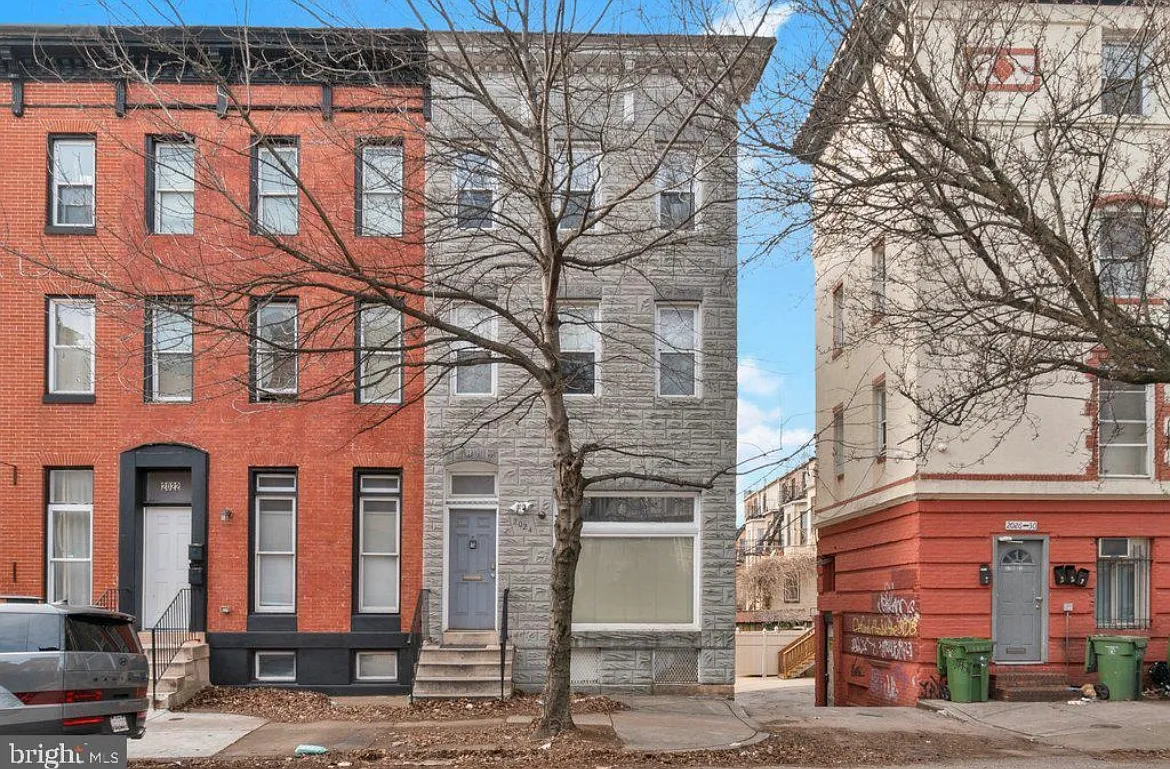 1 bed, 400 sqft, $1,050 — Photo 1