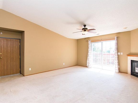 4th image of 622 Kimberlite St