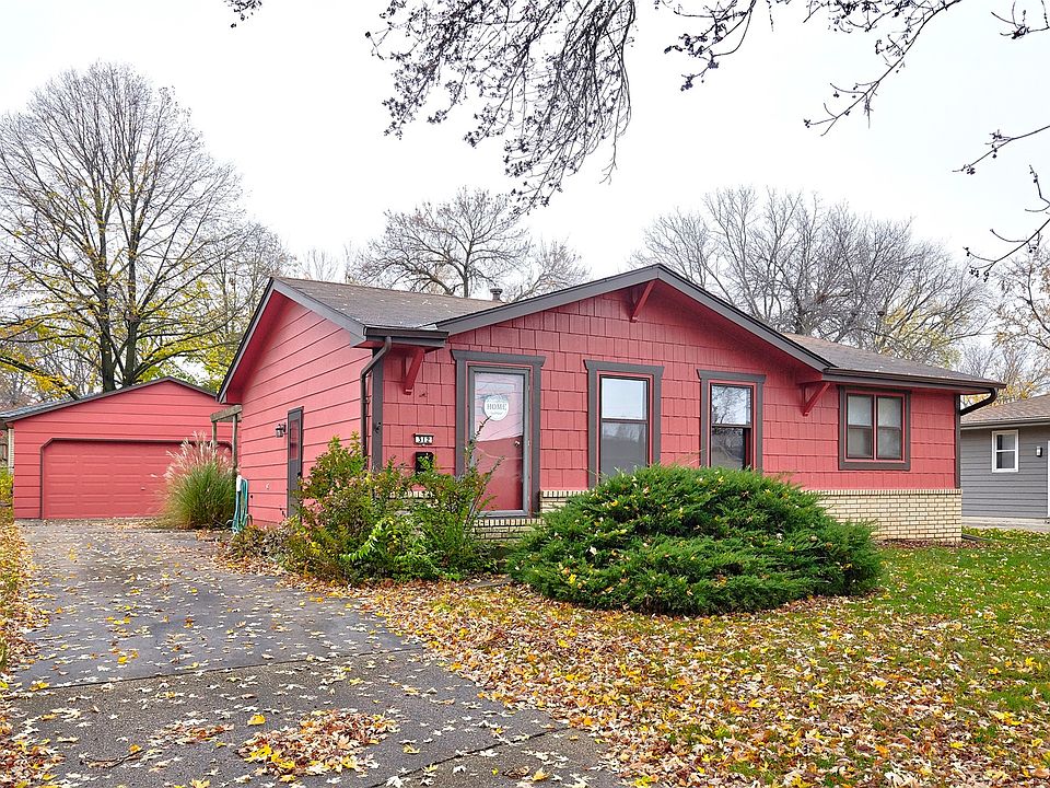 1st image of 312 NW Linden St