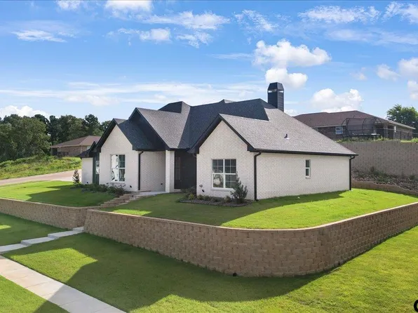 997 Mallard Dr, Lindale, TX 75771