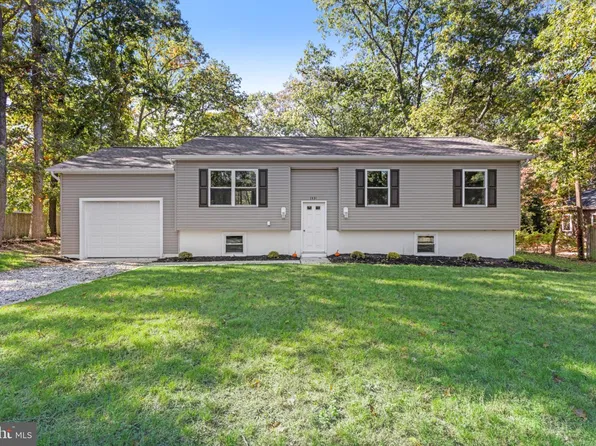 1431 11th Ave, Williamstown, NJ 08094