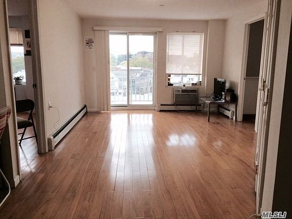 4th image of 8215 Queens Blvd APT 5B