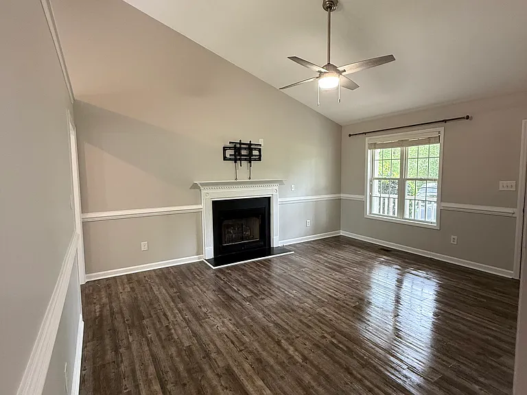 240 Misty Way — Photo 3