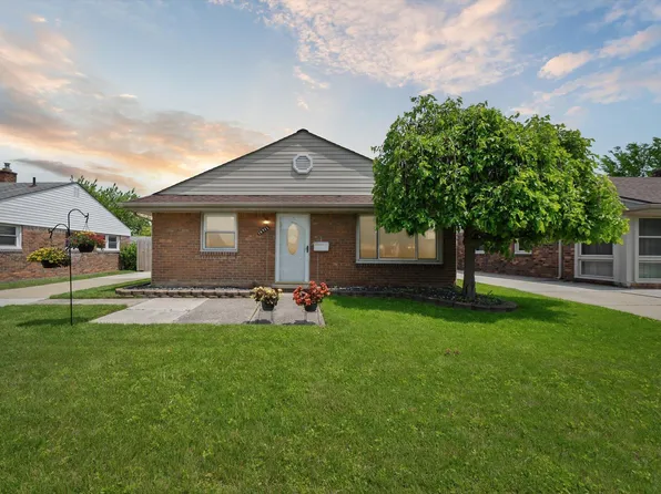 18711 Koester St, Riverview, MI 48193