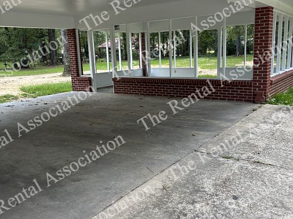 2nd image of 396 Rowland Rd