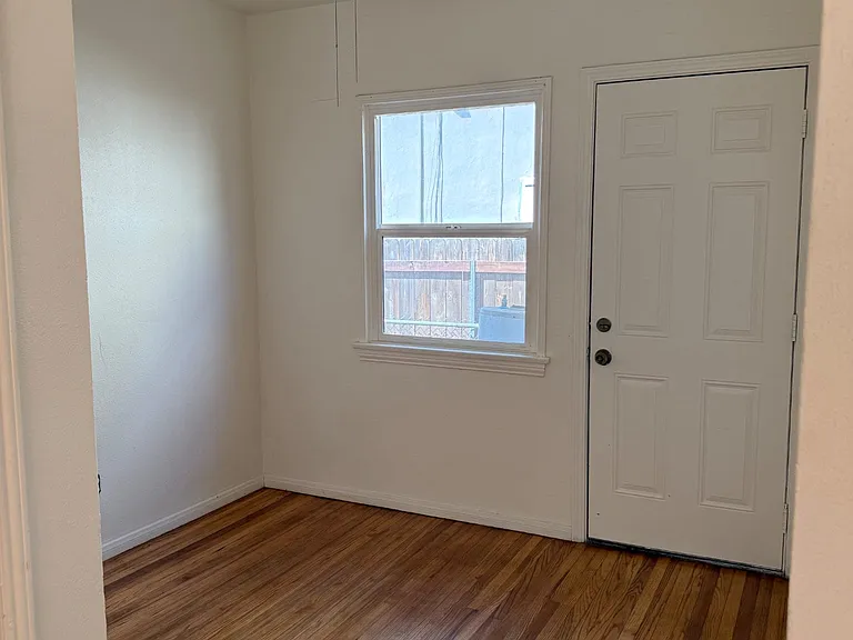 4433 Illinois St #4433 — Photo 13